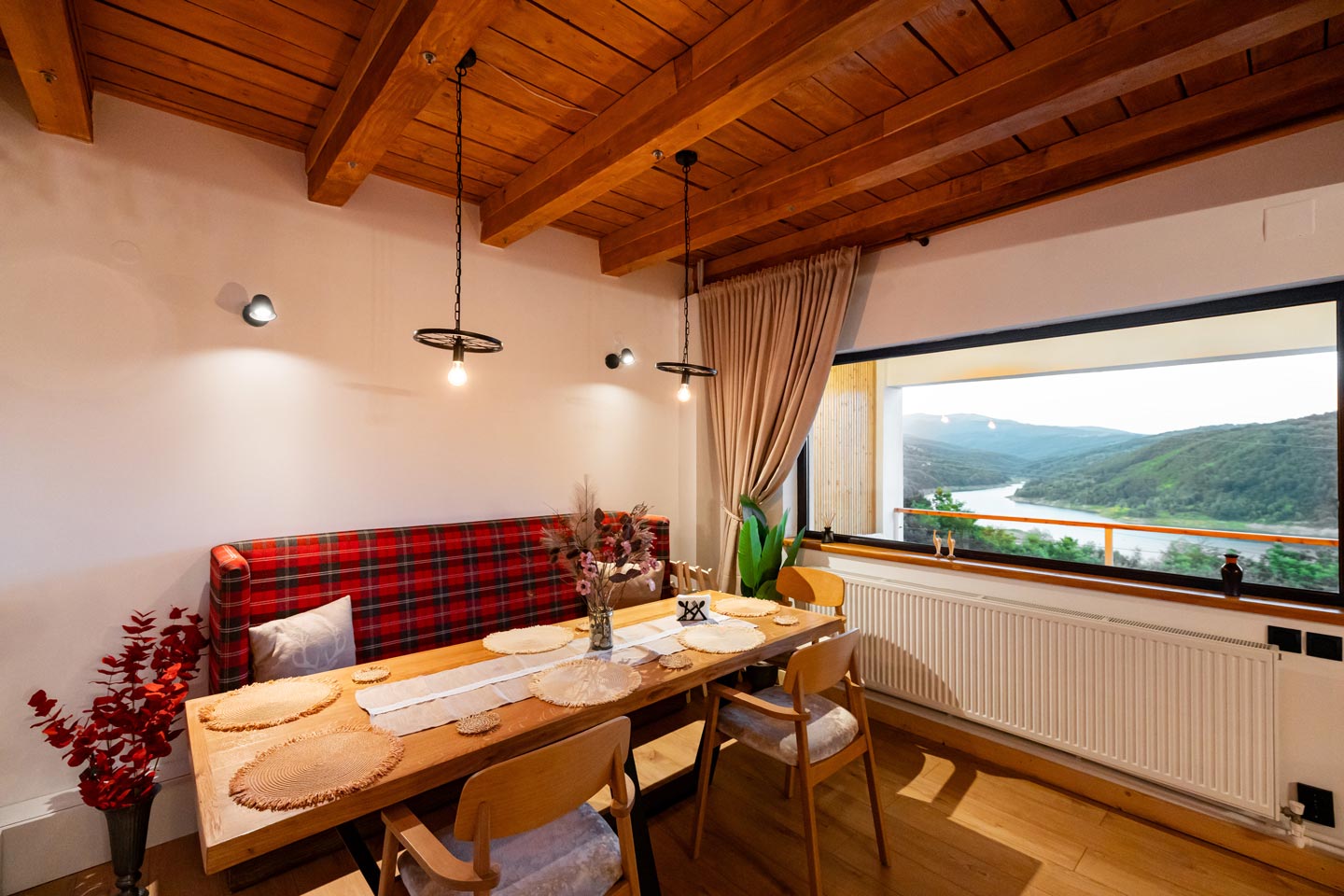 Dining Chalet Belle Vue